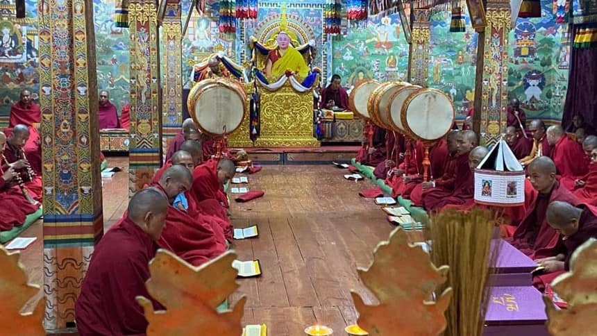 ‘กษัตริย์จิกมี แห่งภูฏาน’ โปรดเกล้าฯ จัดพิธีเจริญพระพุทธมนต์ ถวายพระพร ‘สมเด็จฯ เจ้าฟ้าพัชรกิติยาภาฯ’