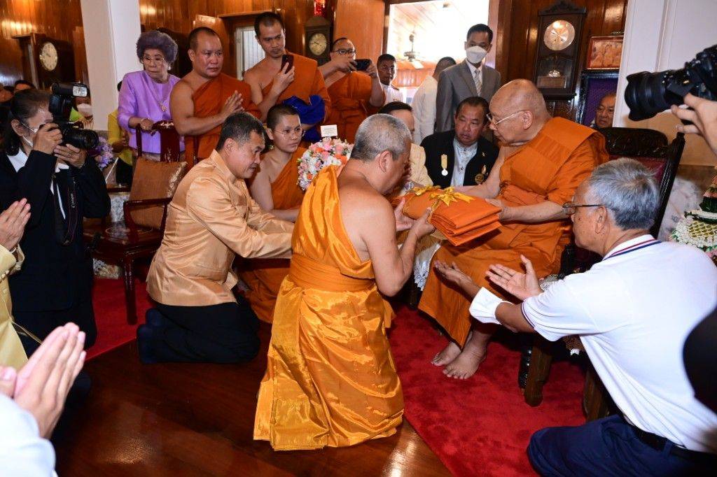 “สมเด็จธีร์ -ปลัดเก่ง”  ร่วมทำบุญอายุวัฒนมงคล 68 ปี “ พระราชรัตนสุนทร”  วัดโพธิ์ท่าเตียน