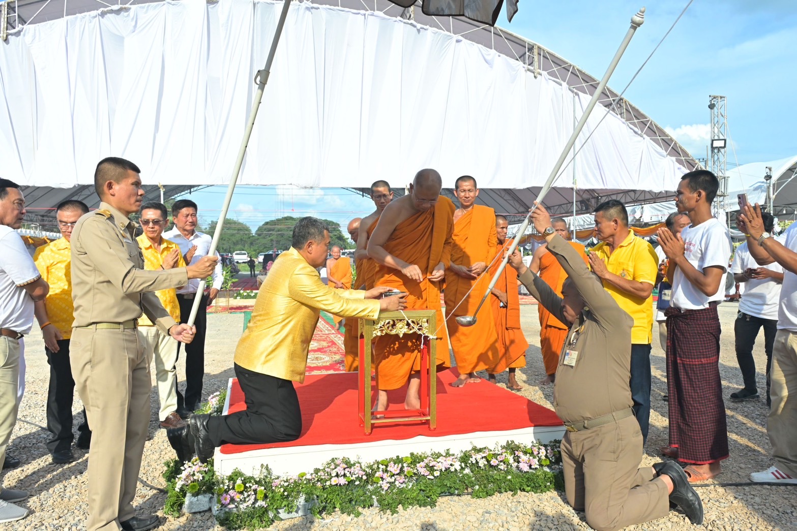 “สมเด็จชิน – ปลัดเก่ง” ร่วมเททองหล่อรูปเหมือน  “พระปฐมคณาจารย์”   ณ จังหวัดนครปฐม