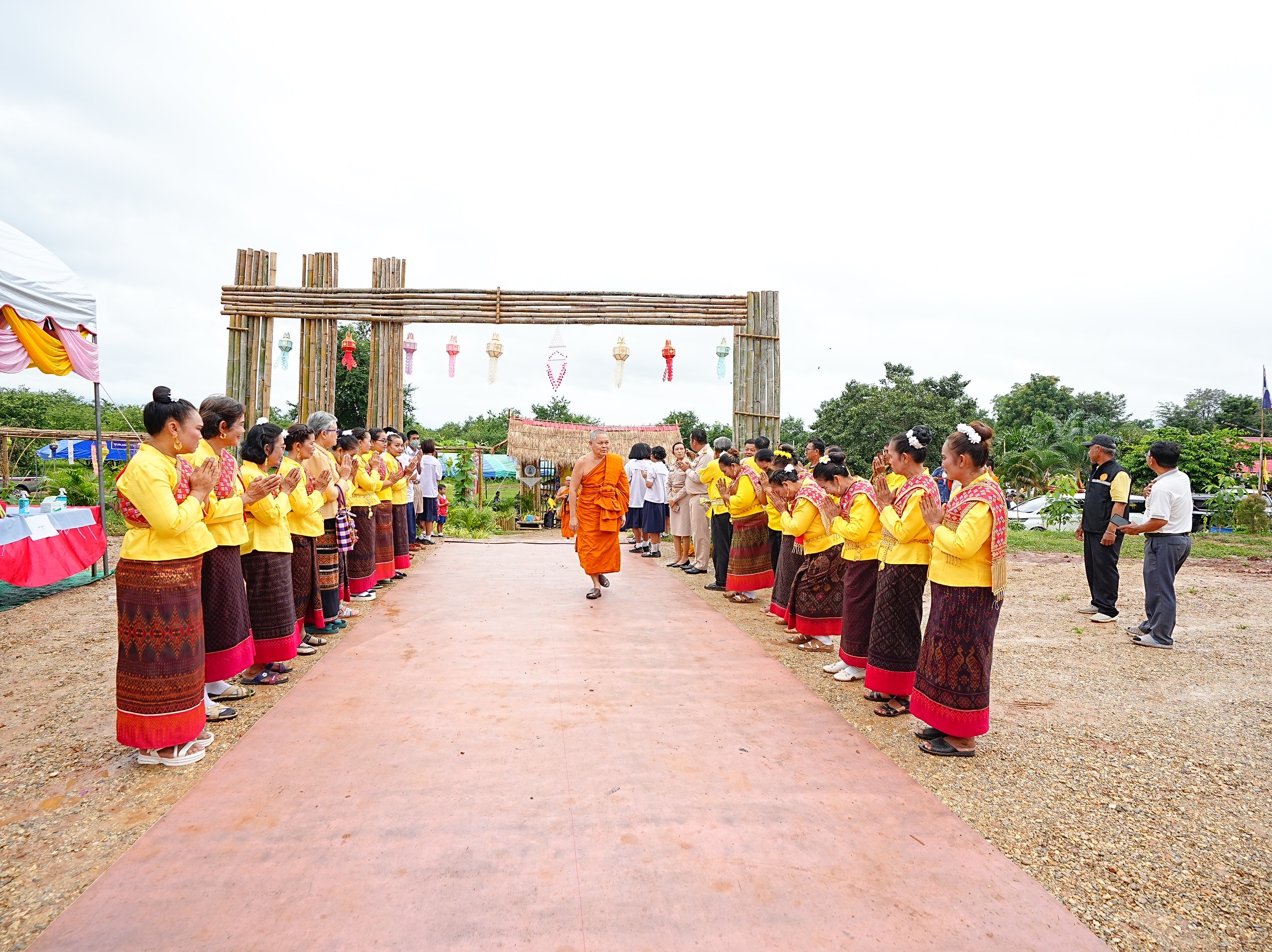 กก.หมู่บ้านรักษาศีล 5 ลงพื้นที่เยี่ยม “หมู่บ้านรักษาศีล 5” กาญจนบุรี ย้ำ!! ขอรักษาเป็นต้นแบบและขยายผลไปสู่ชุมชนหมู่บ้านอื่นต่อไป