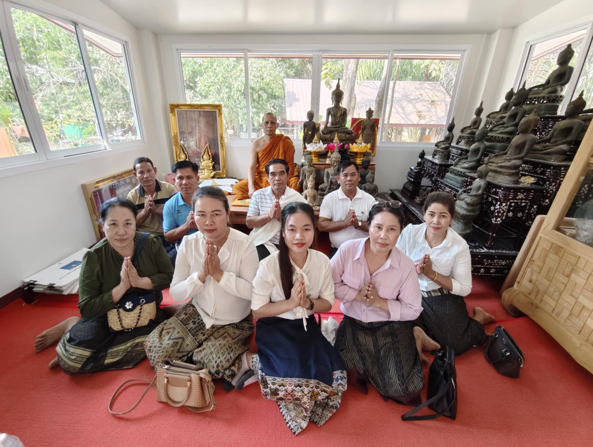 รพ.ประเทศลาวขอพึ่ง “เจ้าคุณเสียดายแดด” ขอรับบริจาคเครื่องอัลตราซาวด์ -คอมพิวเตอร์