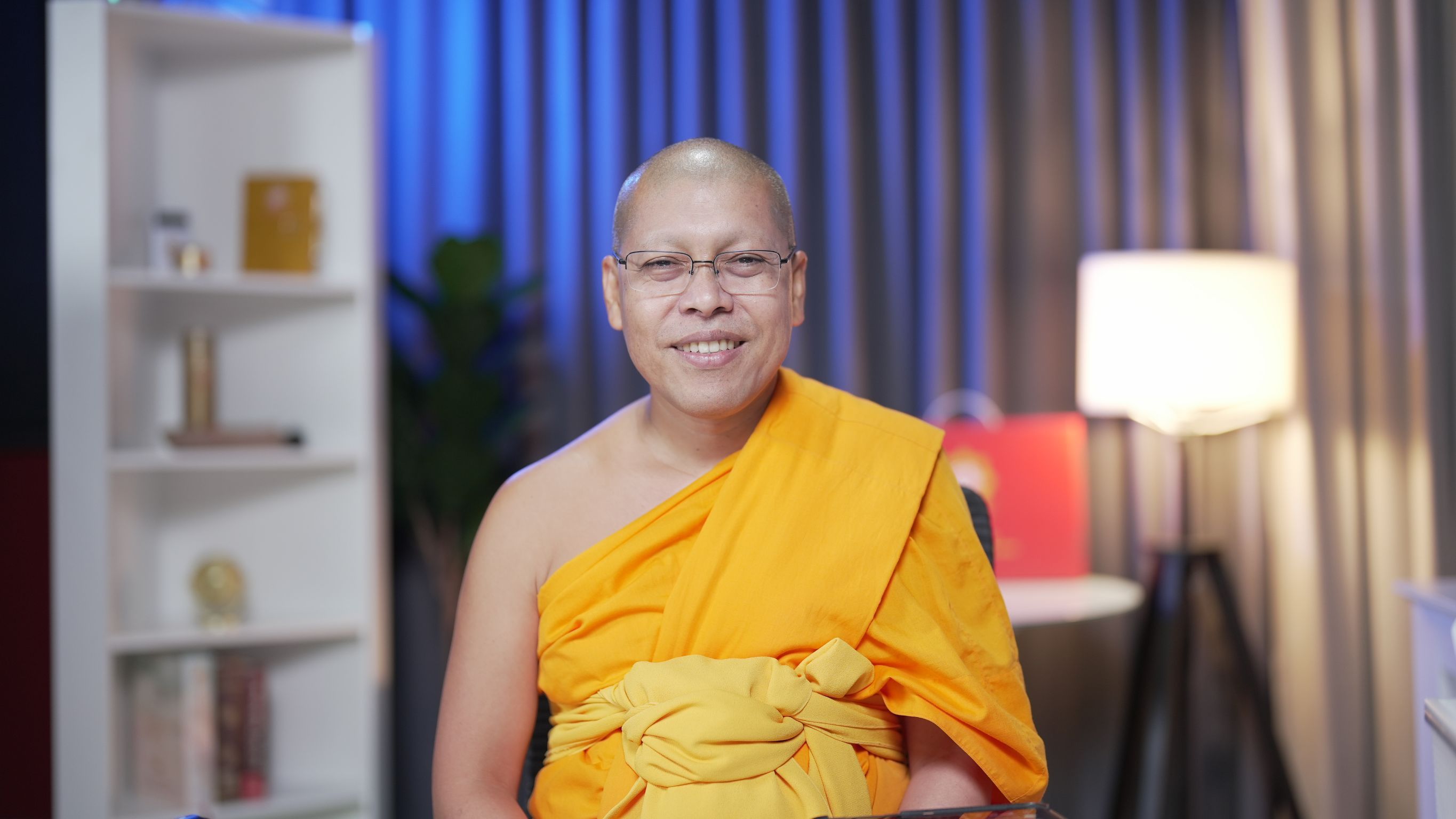 “วัดพระธรรมกาย” เชิญชวนร่วมกิจกรรมวันคุ้มครองโลกถวายมหาสังฆทาน 4 หมื่นวัด – สวดมนต์ภาวนาอุทิศส่วนกุศลให้ผู้ประสบภัยแผ่นดินไหว