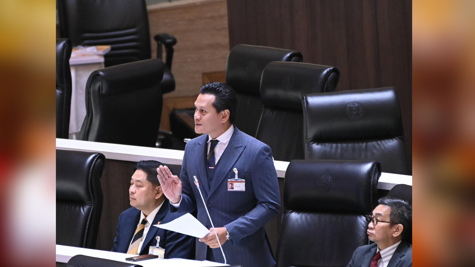 ปชน.ตัดเหี้ยน งบ “นิตยภัต – พระวินยาธิการ -พัดยศ-งบเผยแผ่ ” ฉะ ใช้จ่ายบ่อนทำลายศาสนา ไม่แปลกใจทำไมวงการสงฆ์เละเทะ