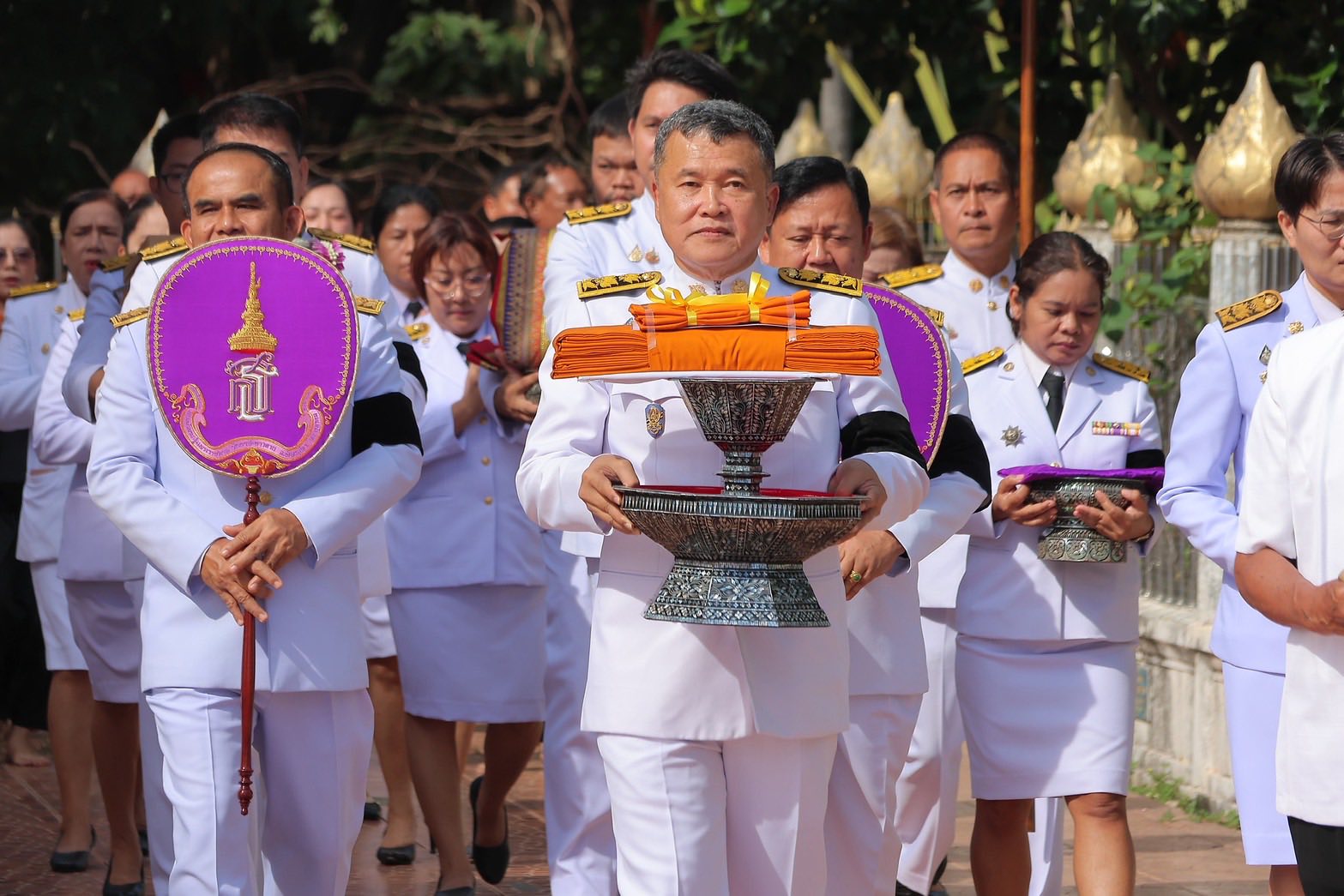 “ปลัดเก่ง” นำคณะถวาย “ผ้าพระกฐินพระราชทาน” กรมสมเด็จพระเทพ ฯ ณ วัดตาปะขาวหาย จ.พิษณุโลก