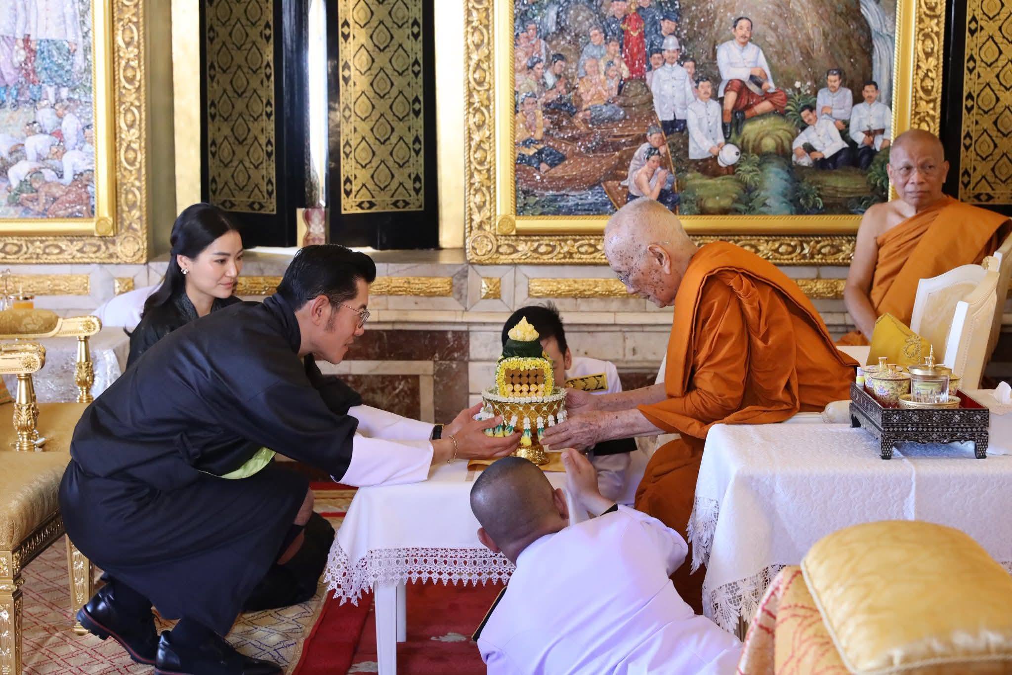 “กษัตริย์จิกมี-พระราชินี” ภูฎาน เข้าถวายสักการะ “สมเด็จพระสังฆราช”