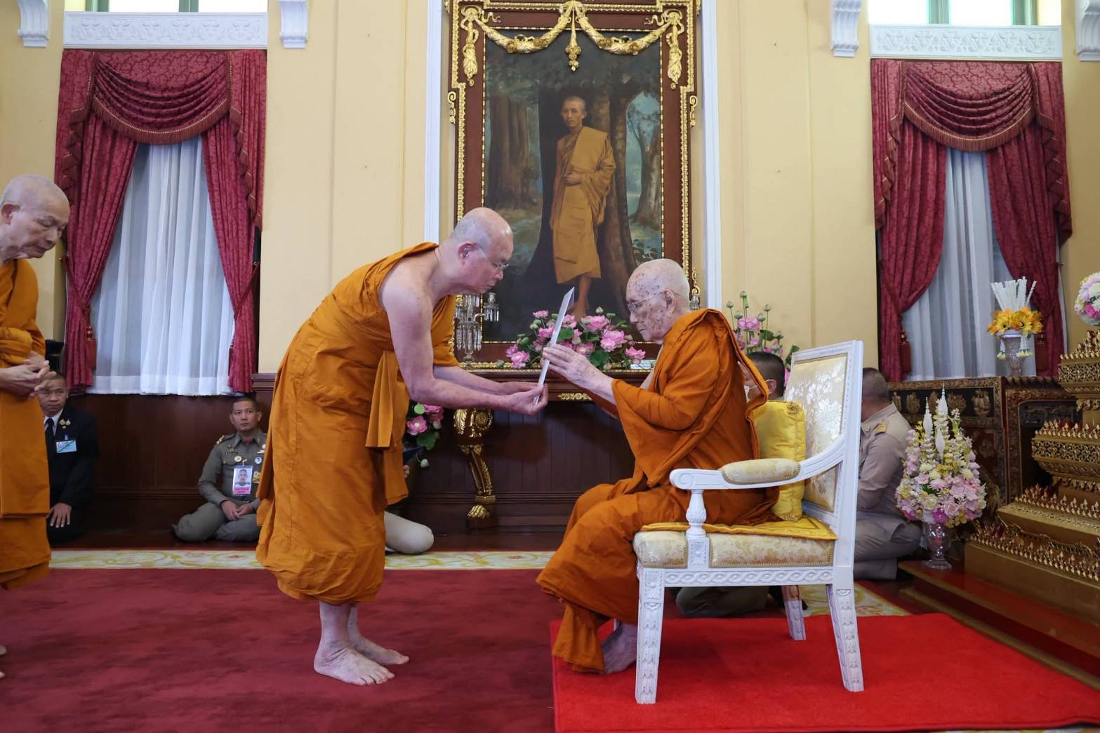 มส.ชุดใหม่รับตราตั้ง “สมเด็จพระสังฆราช”  ให้สติขอให้ยึดหลัก ‘ธรรมาธิปไตย‘