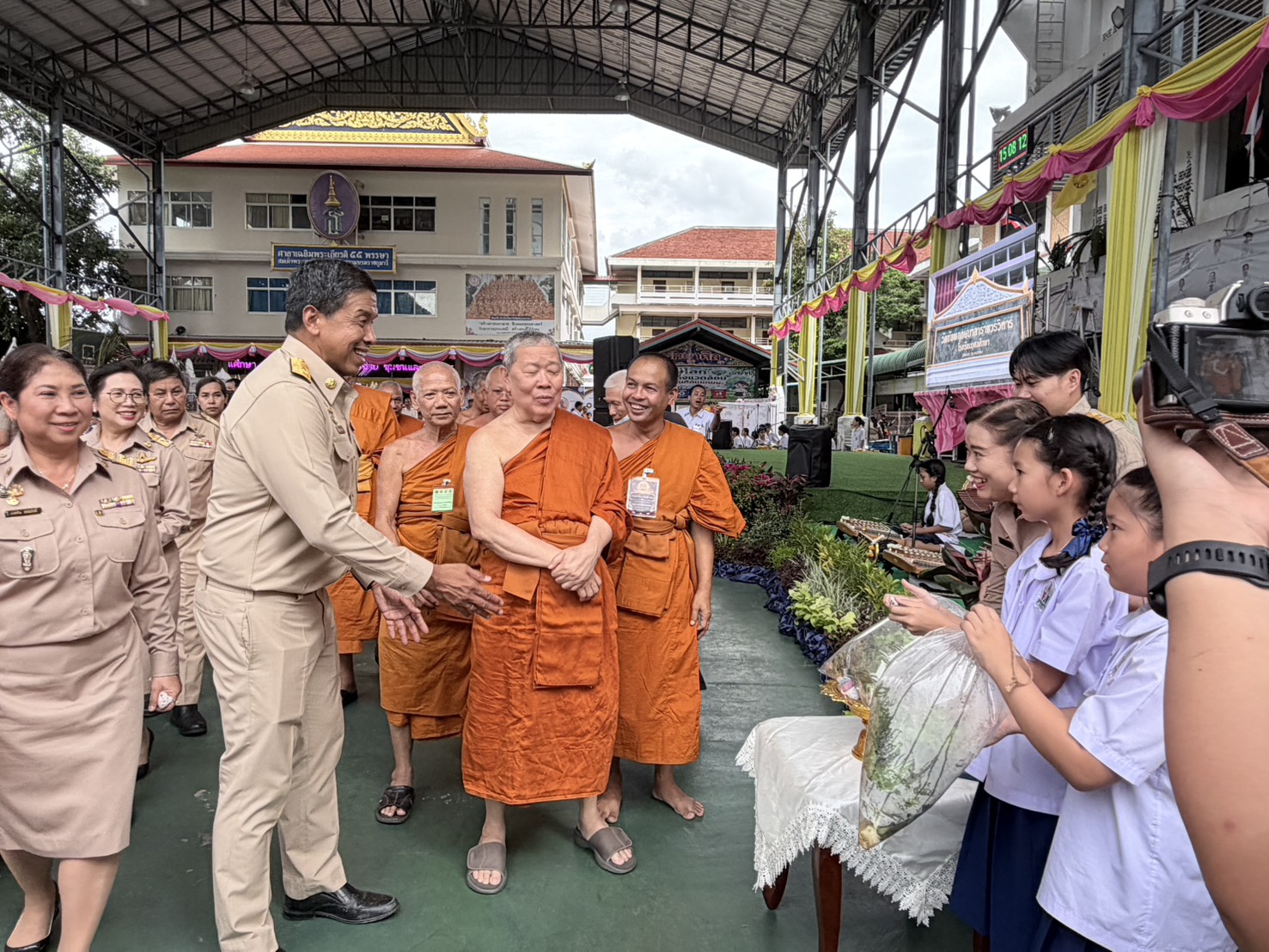 สมเด็จธงชัย จญ.หนกลาง ปิดจ๊อบ “หมู่บ้านรักษาศีล5” ย้ำ!! ขอให้สำนักปฎิบัติทุกจังหวัดเป็นศูนย์กลางขับเคลื่อนความปรองดองฯ